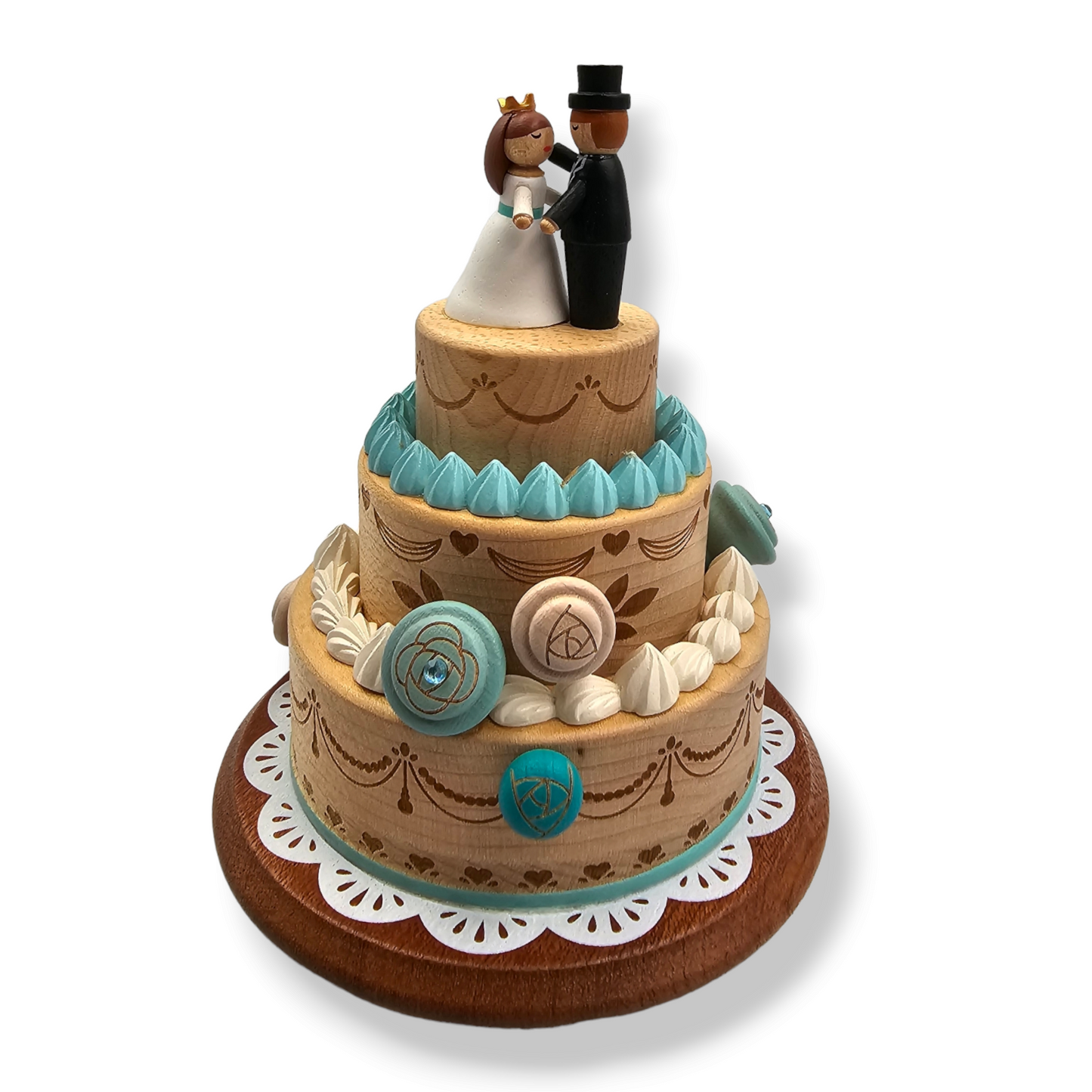 Three Tier Wedding Cake كعكة الزفاف من ثلاث طبقات